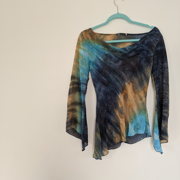 Vintage Style Sheer Blouse - Picture 5 of 9